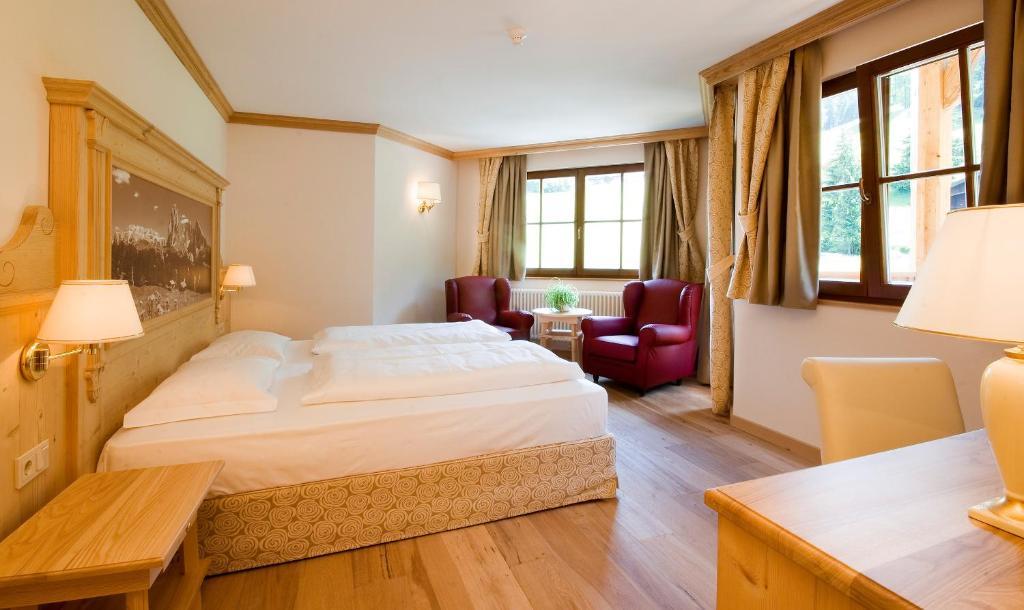 Alpin & Vital Hotel La Perla Ορτιζέι Δωμάτιο φωτογραφία